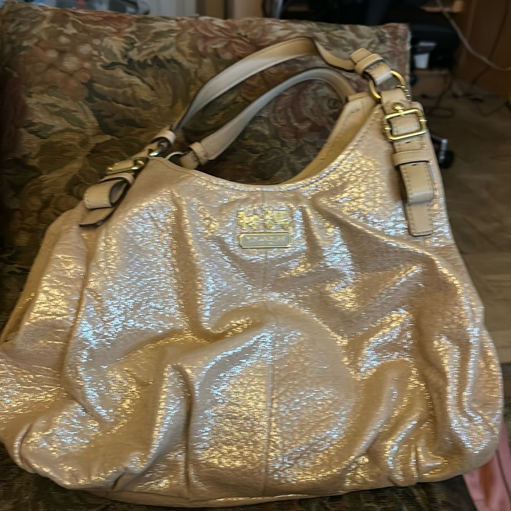 Coach Madison Embossed Gold/Tan Metallic Leather Maggie Shoulder Bag NWOT